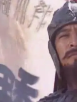 诸葛亮如何在合理的范围内给予魏延最大的保护？